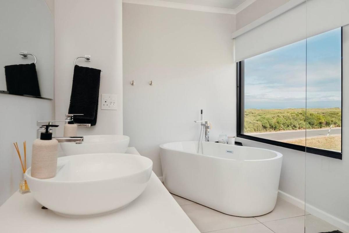 Ocean View 4-Bed Getaway On Pearly Beach Exterior foto