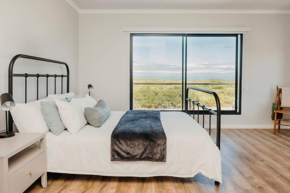 Ocean View 4-Bed Getaway On Pearly Beach Exterior foto